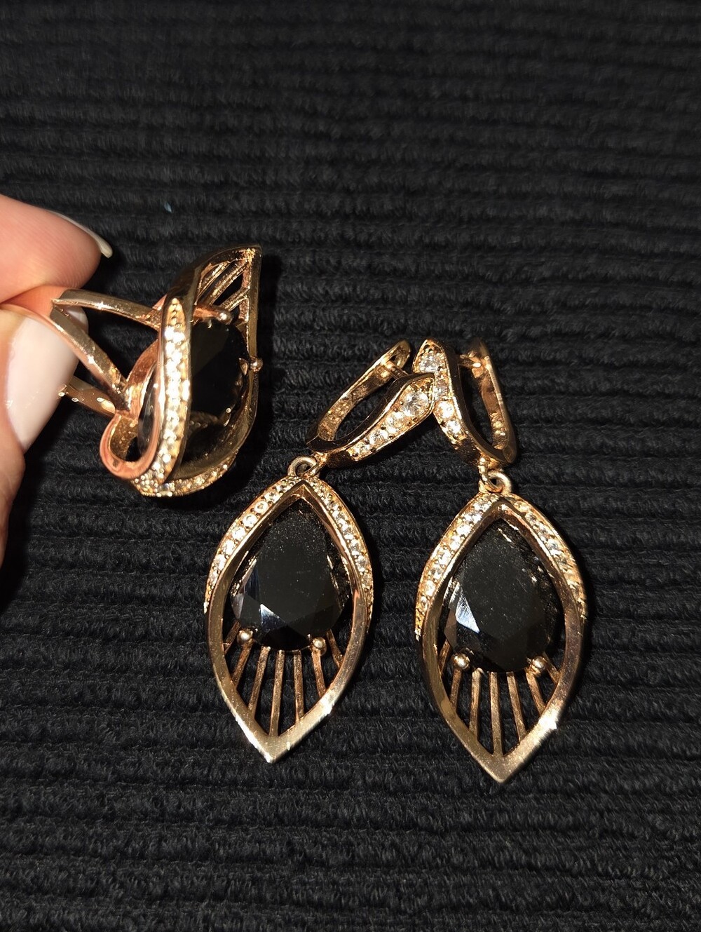 Fashion Jewelry Rose Gold & Black Teardrop Earrings with Matching Ring Onyx